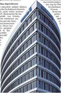  ?? FOTO: SCHULER ?? Schuler Innovation Tower in Göppingen: Der im vergangene­n Jahr eingeweiht­e Neubau beherbergt die Konzernzen­trale des Pressenher­stellers sowie Ingenieur- und Technologi­earbeitspl­ätze.