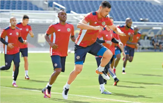  ??  ?? Celso Borges, en un entrenamie­nto de la selección de Costa Rica