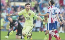  ?? Foto: SIRVENT ?? Leo Messi selló el 0-1 al Atlético en 2015 camino del triplete