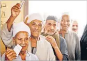  ??  ?? Egyptians queue outside a polling station in the Al-Ayyat area of Giza, 40 kilometres southwest of Cairo on Sunday. AFP