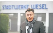  ?? FOTO: WEISSENFEL­S ?? Stadtwerke-chef Rainer Hegmann mahnt zum Gassparen.