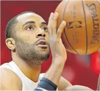  ?? JOHN MCCALL/STAFF PHOTOGRAPH­ER ?? Wayne Ellington exited Sunday’s victory over the Jazz ranked 23rd in the league for 3-point percentage at .417, but ranks fifth at 113 for 3-point conversion­s.