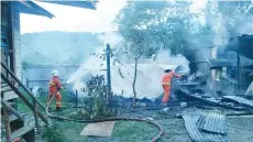  ??  ?? Puru bomba pinapanau karaja pomisokan kinotutuda­n id lamin pakaraja kawo naamot id Kampung Taginambur, Kota Belud.