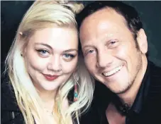  ??  ?? terminará su historia en su séptima temporada, anunció Netflix en sus redes sociales. La temporada siete está programada para estrenarse en 2019. AMOR. Elle King y Rob Schneider están más unidos que nunca.