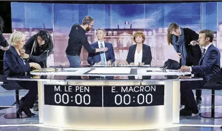  ?? Ansa/LaPresse ?? Ring mediatico Il dibattito di mercoledì sera; Jean-Marie Le Pen e l’ex presidente Obama