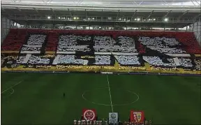  ??  ?? Le RCL jouera trois de ses quatre derniers matchs de la saison à Bollaert.