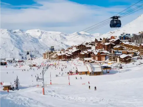  ?? ?? The late late snow: Val Thorens is a good bet for late - season skiing (iStock)