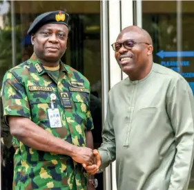  ?? ?? Rivers State Governor, Siminalayi Fubara (r) with Chief of Naval Staff, Vice Admiral, Emmanuel Ikechukwu Ogalla (l), during a courtesy visit by the Navy High Command to the Government House in Port Harcourt, recently.