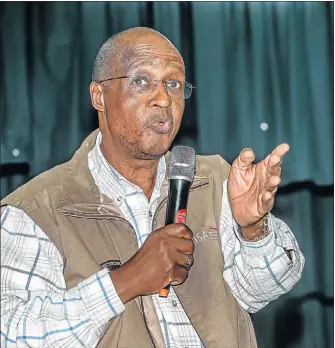  ?? Pictures: MARK WEST ?? ZUMA CRITIC: Professor Barney Pityana addresses the SaveSA meeting last night