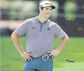  ?? FOTO: AP ?? Jon Rahm sonríe en la vuelta de entrenamie­nto en el East Lake de Atlanta