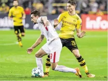  ?? BILD: SN/DIENER/EXTRA ?? Auf Dortmund folgt Porto: Der Halleiner Stefan Ilsanker (l.) ist mit RB Leipzig gefordert.