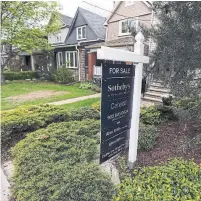  ?? ANDREW FRANCIS WALLACE/TORONTO STAR FILE PHOTO ?? A recent report found the sale price of 866 lowrise GTA homes re-listed after buyers backed out was $140,200 less on average.