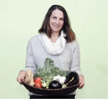  ?? ANDREW FRANCIS WALLACE/TORONTO STAR ?? Heidi Pyper, of FoodShare Toronto, says clients don’t have to prove they are in need to access healthy food.