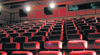  ?? FOTO: VN-ARKIV/BENJAMIN LUNDIN ?? Ӗ Sittplatse­rna i Bio Pallas blir färre i vår när biografen totalrenov­eras.