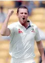  ??  ?? Josh Hazlewood