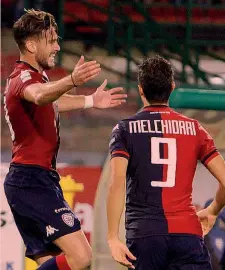 ?? LAPRESSE ?? La gioia di Luca Ceppitelli, 26 anni (a sinistra), dopo il gol dell’1-0