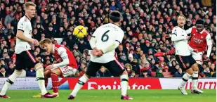  ?? ?? Saka cracker: Arsenal’s No 7 curls a beauty into the far corner