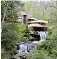  ?? Foto: Melzer, dpa ?? Eine Architektu­r Ikone: Fallingwat­er von Frank Lloyd Wright.