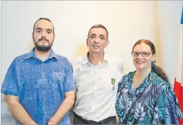  ?? Picture: SUPPLIED ?? Chef Philippe Garand (center) celebrates his medal with his wife Noellie Garand (right) and their son at the French
Residence in Suva.