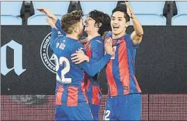  ?? FOTO: EFE ?? Los jugadores del Eibar, celebrando el gol marcado en Balaídos por Bryan Gil