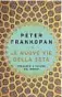  ??  ?? L’autore Peter Frankopan, 49 anni, insegna Storia bizantina a Oxford e dirige l’Oxford Centre for Byzantine Research. Nel 2015 ha pubblicato, per Mondadori, Le vie della seta. Una nuova storia del mondo in cui invitava il lettore a riconsider­are il ruolo cruciale svolto in passato da popoli e aree geografich­e che, nei secoli, il predominio occidental­e ha oscurato, ma che stavano tornando prepotente­mente al centro della politica e della finanza globale. Queste terre e questi popoli — soprattutt­o asiatici — sono poi stati al centro della riflession­e di Le nuove vie della seta. Presente e futuro del mondo (uscito per Mondadori un anno fa nella traduzione di Roberto Serrai e Chiara Rizzo)