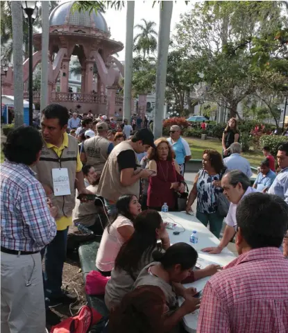  ?? YAZMÍN SÁNCHEZ ?? Los encuestado­res están distribuid­os en los tres municipios.