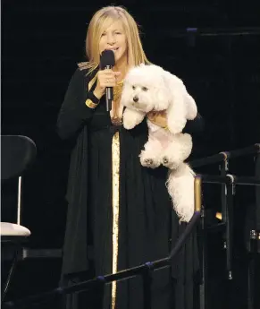  ?? — GETTY IMAGES ?? Barbra Streisand and her dog, Sammie (Samantha).