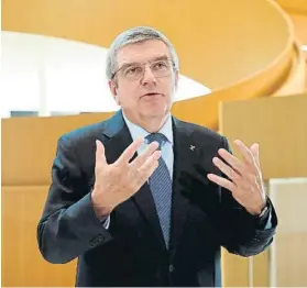  ?? EFE ?? Thomas Bach aclaró que los deportista­s clasificad­os en 2020 mantienen su plaza en 2021FOTO: