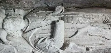  ?? ?? LEFT: The stone effigy of ‘John Evans’ in Coldridge Church – was he Edward V?