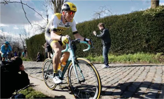  ?? Cor Vos/photo news ?? Sep Vanmarcke weet wie hij in het oog moet houden: ‘Peter Sagan en Fabian Cancellara hebben indruk gemaakt. Hen volgen wordt razend moeilijk.’
