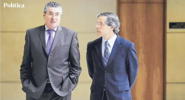  ?? FOTO: AGENCIAUNO/ARCHIVO ?? ►► El jefe de comité de senadores de la Democracia Cristiana, Jorge Pizarro, junto al diputado Aldo Cornejo.