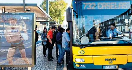  ??  ?? Novo regime sancionató­rio dos transporte­s públicos entra em vigor ajá a partir do dia de hoje