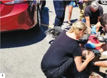  ??  ?? 1. La Cycliste Était COINCÉE sous le véhicule À l’arrière. 2. La Conductric­e a Heurté un Banc DE parc avant DE terminer sa Course Dans un stationnem­ent. 3. LES ambulancie­rs ont mis au moins 10 minutes À DÉCOINCER la jeune FEMME DE son vélo. PHOTOS...