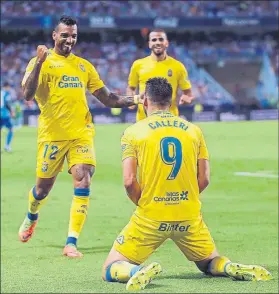  ??  ?? Jonathan Calleri, autor del segundo gol de Las Palmas, fue clave en el triunfo FOTO: EFE