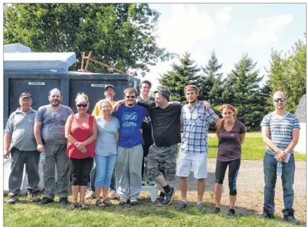  ?? SUBMITTED PHOTO ?? Prosper West participan­ts helping to get Lennon Recovery House in South Rustico ready to assist people facing mental health and addiction challenges.