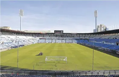  ?? NURIA SOLER ?? El estadio de La Romareda, completame­nte vacío.