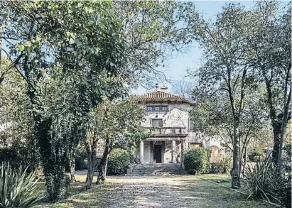  ?? PERE DURAN / NORD MEDIA / ARXIU ?? El jardí que envolta la finca es convertirà en un espai de passeig i descans obert als ciutadans