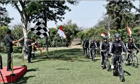  ?? IANS ?? The Indo-maldives Joint Cycling Expedition being flagged off from the Jaipur Military Station, on Wednesday.