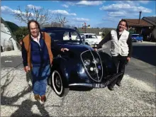  ??  ?? André a tout de suite craqué pour la superbe Peugeot 202 de 1948