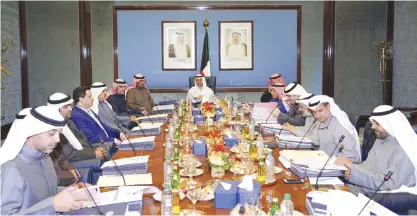  ?? — KUNA ?? KUWAIT: His Highness the Prime Minister Sheikh Jaber Al-Mubarak Al-Hamad Al-Sabah chairs the cabinetís weekly meeting yesterday.