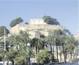  ?? Photo: Town hall ?? Denia castle