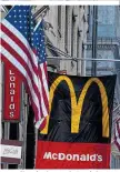  ??  ?? Amerikanis­cher geht’s nicht: McDonald’s am Ursprungso­rt