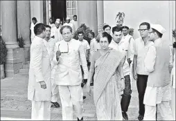  ?? N THYAGARAJA­N/HT ARCHIVE ?? Congress MPS and then PM Indira Gandhi after a meeting of the party’s working committee on July 21, 1969, a week after Morarji Desai resigned as the deputy PM.