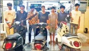  ?? POLICE ?? Police officers arrested these delinquent­s for violent crimes in Phnom Penh’s Russey Keo district on January 16.