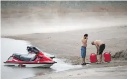  ??  ?? People prepare to launch watercraft in the Lake Mead National Recreation Area, near Boulder City, Nevada. Between 2006 and September 2016, 271 people lost their lives at the 1.5 million-acre park east of Las Vegas.