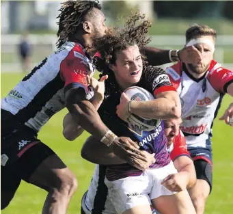  ?? Photo Anne Lacaud ?? Passés à deux doigts de la relégation la saison dernière, les Charentais se dirigent tout droit vers la Nationale 2. Pour la président Lacombe, il est urgent que ces joueurs prennent la mesure de la tâche.