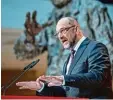  ?? Foto: dpa ?? Alles im Griff? SPD Chef Martin Schulz vor dem Parteitag.