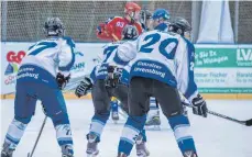  ?? FOTO: PRIVAT ?? Die Eiskratzer Ravensburg können die Westallgäu-Eishockeyl­iga gewinnen.