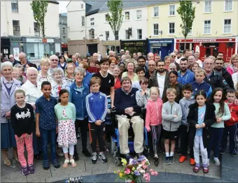  ?? Photo by Fergus Dennehy. ?? The Tralee public came together for a public vigil in The Square on Monday evening where they remembered the victims of recent attacks in Manchester, Egypt and Syria.