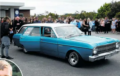  ?? Photos / Otago Daily Times ?? Car lover Mitchell McPhee, inset, was farewelled in Balclutha yesterday.